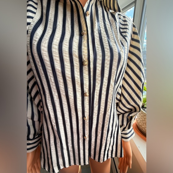 bishop + young - Picture 6 of 10